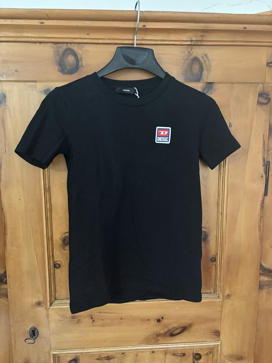 Diesel T-Shirts: Diesel T-Shirt – Gebraucht aus Wittenbach von sarah_09