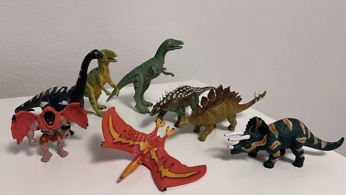 Statuette: 7 Dino-Figuren - Kinderspielzeug – Usato da Zürich venduto da kitsune