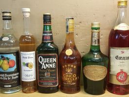 12 Fl. Versch. Destillate Whisky,Brandy, Williams, usw.#1935