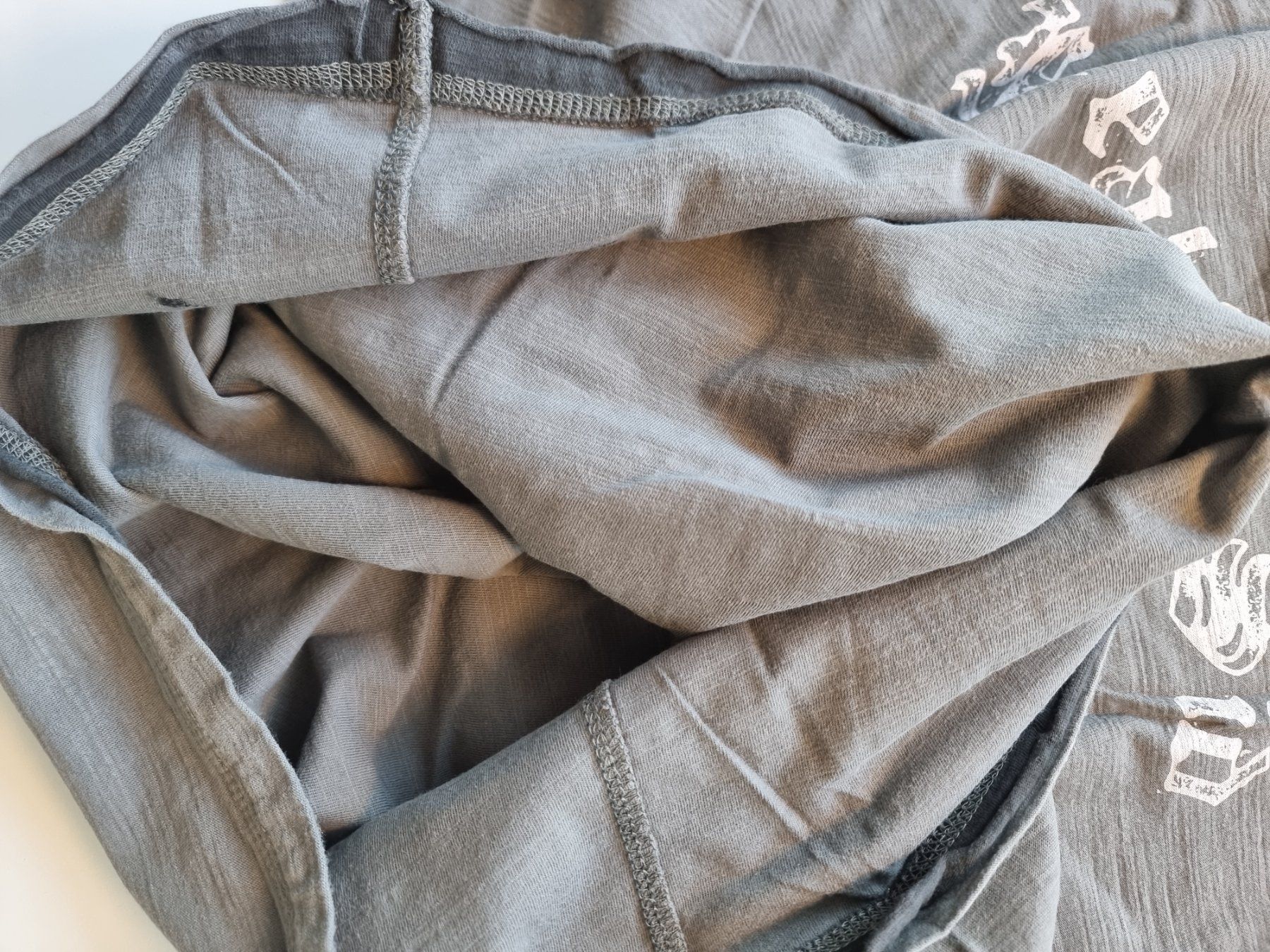 Pullover & Sweatshirts: 164 L InSide by CAMPUS graues langarm Shirt FREAKISH SID – Gebraucht aus Dürnten von Bachtelrider_ 9