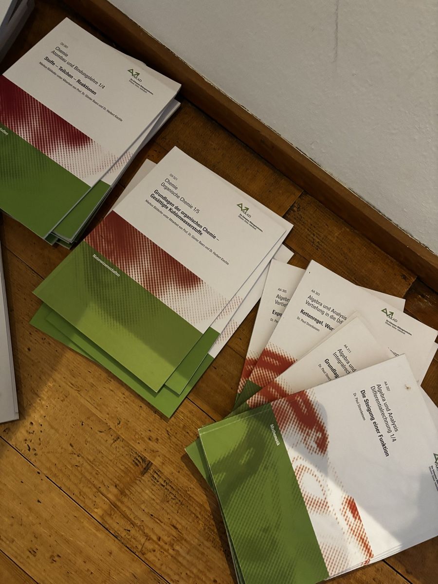 Libri: AKAD Passerelle – Usato da Bern venduto da cinice 1