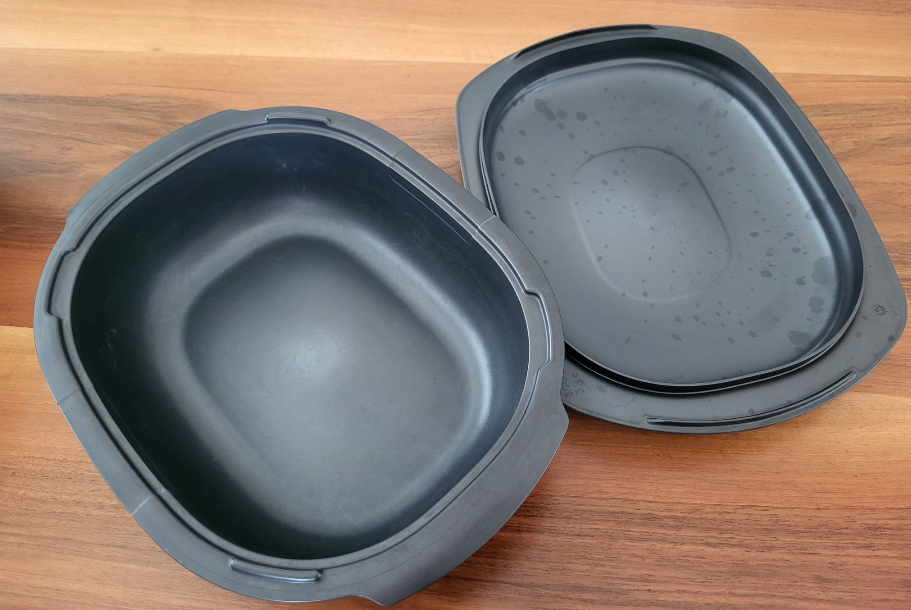 Tupperware Moules à gâteaux: Tupperware Ultra Plus 2 Liter – D'occasion à Guntershausen par Luzia62