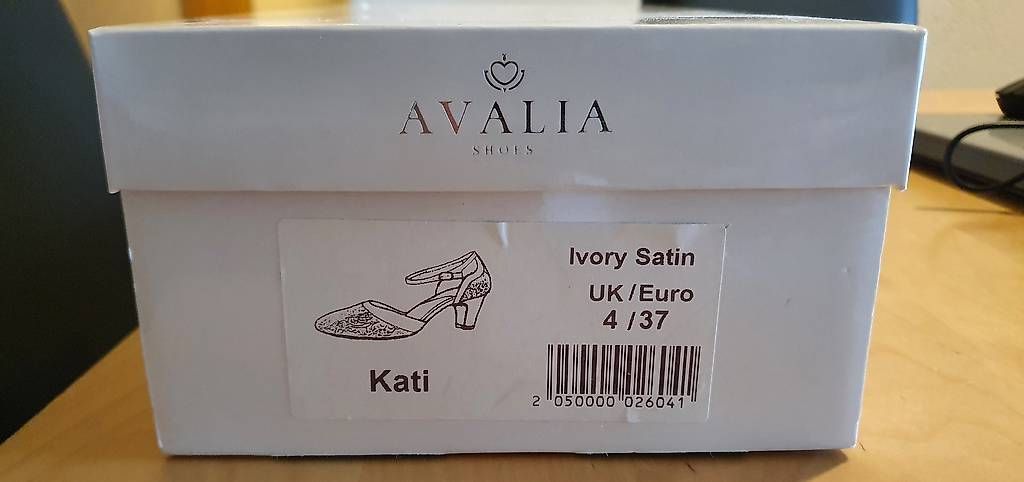 Scarpe da donna: Brautschuhe – Usato da Stalden (Sarnen) venduto da Xaendi4 1