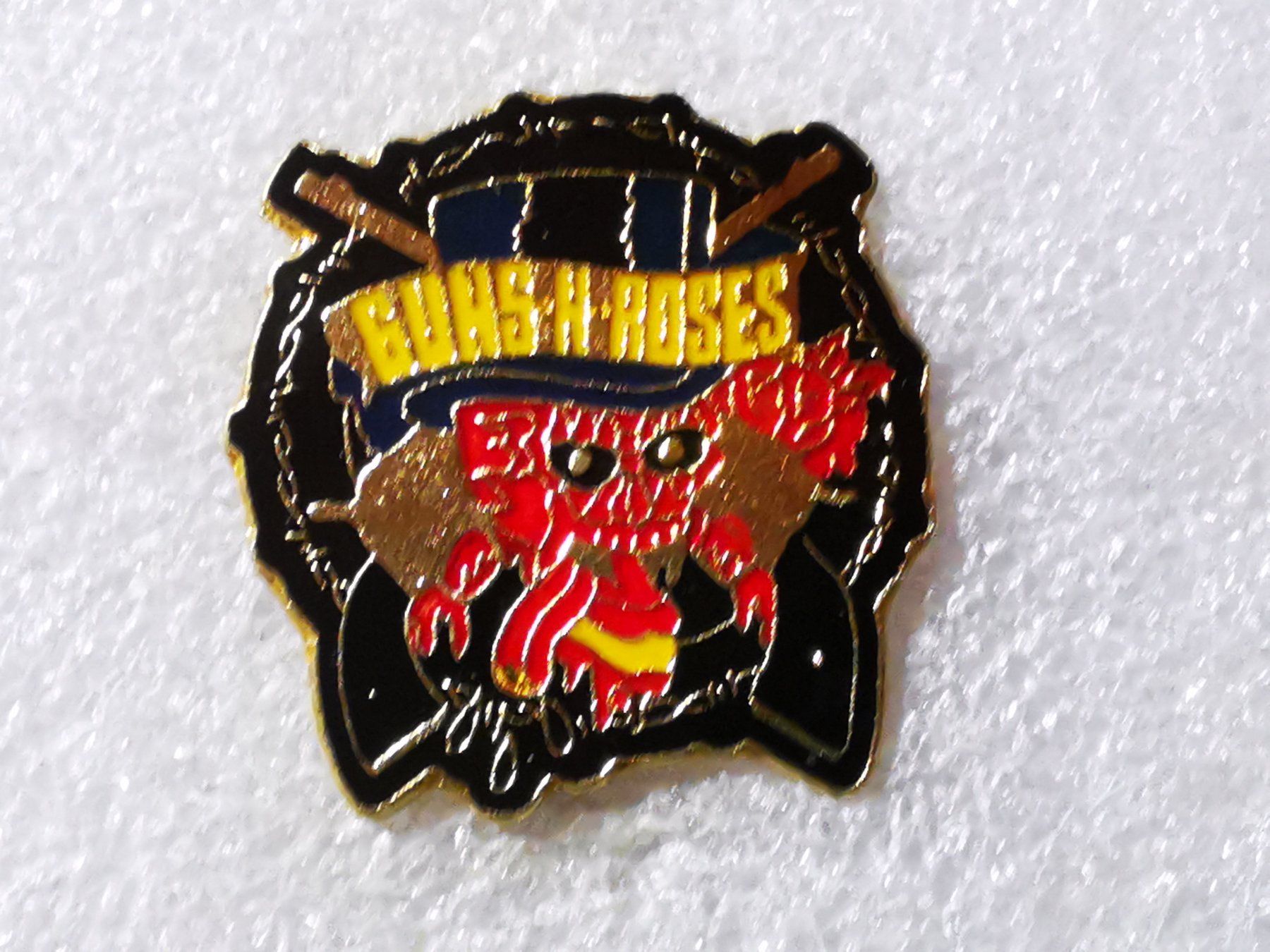 Placchette & Badge: Ansteckpin 72: Guns n Roses – Usato da Oppligen venduto da Pin-Fall-Shop