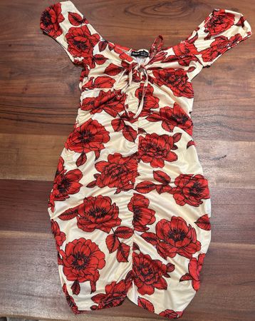 Sommerliches Kleid mit Rosenmuster, Grösse 36/S - Neu!