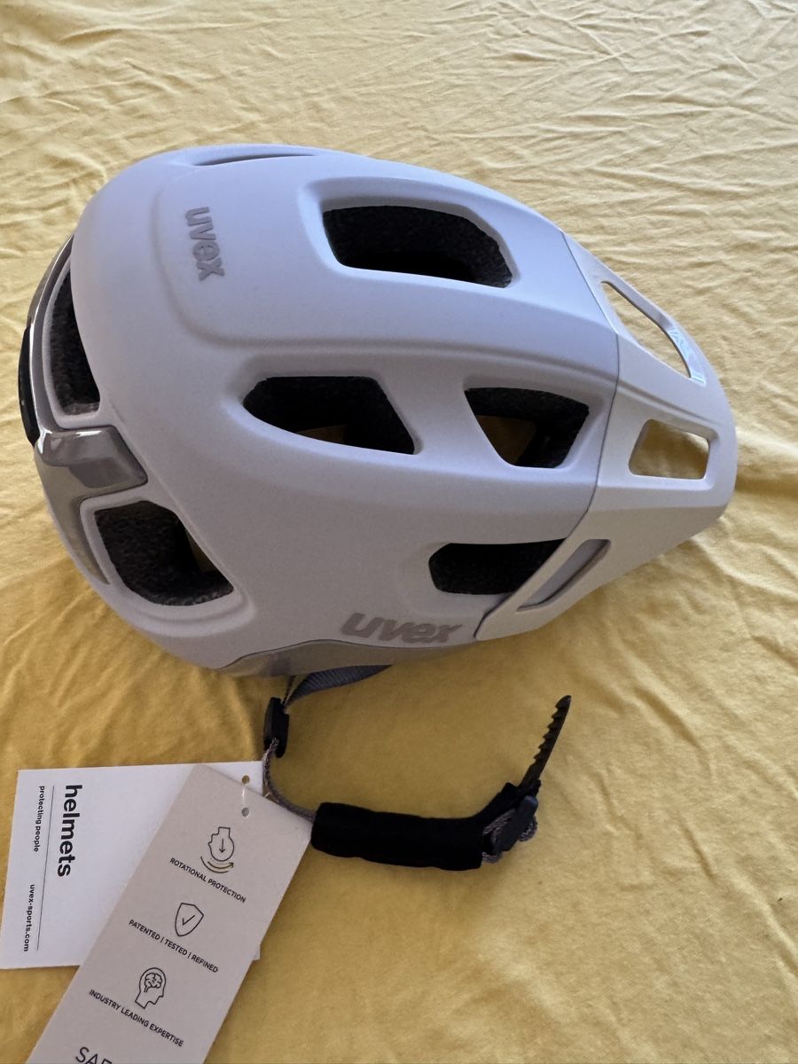 Uvex Caschi: Fahrradhelm UVEX react MIPS – Nuovo e nell'imballaggio originale da Ostermundigen venduto da Gummibaerli63 2