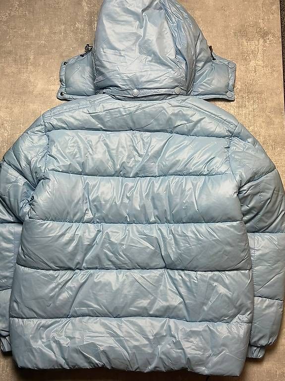 Jacken: Hellblaue Moncler Daunenjacke – Neu und originalverpackt aus Unteriberg von jas_86ch 3