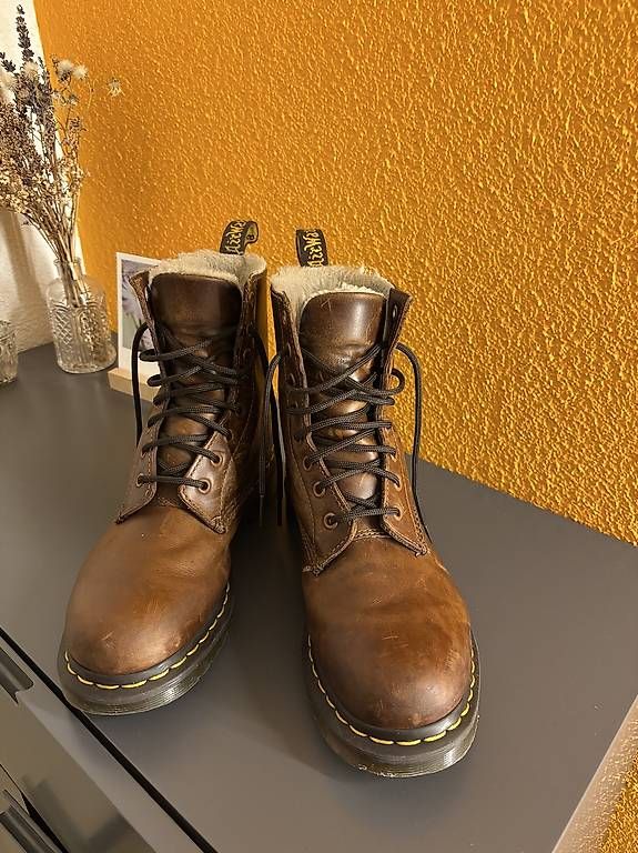 Scarpe da uomo: Dr. Martens Winterschuhe Serena 39 – Usato da Sursee venduto da leni.leni