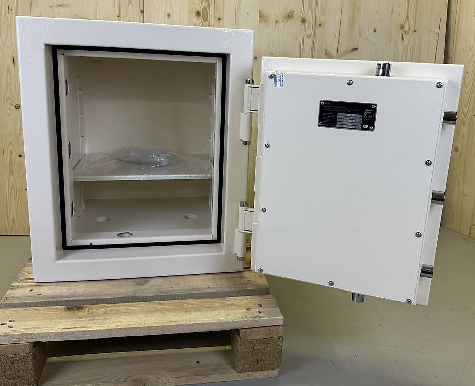 Casseforti: Tresor Panzerschrank Professional – Usato da Villmergen venduto da Don-Luca 5