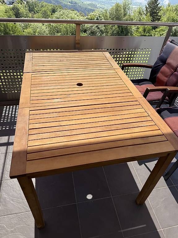 Stühle: 4 chaises de jardin et.... – Gebraucht aus Botyre (Ayent) von Claude-EvelyneS 4