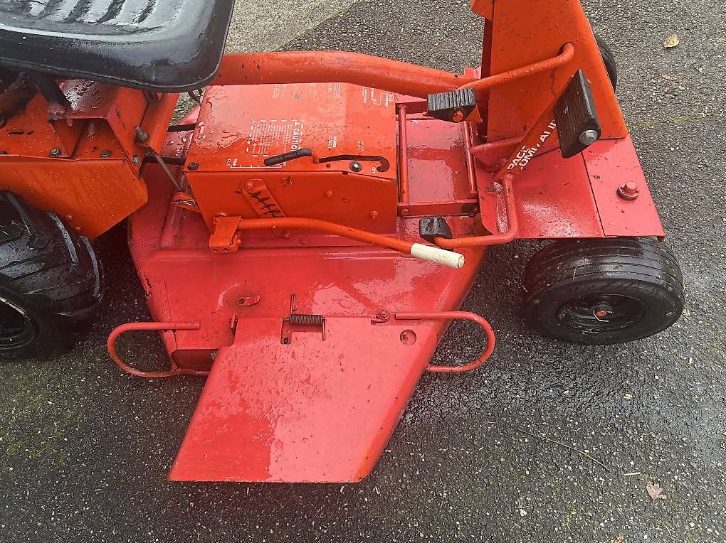 Rasenmäher: Tracteur tondeuse pour pente – Defekt aus Le Landeron von Mozzinours 4