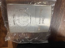 Zippo Canada Silver Edition