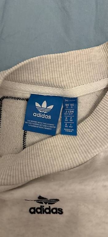Maglioni & Felpe: Adidas Pulli – Usato da Rapperswil BE venduto da yar_l85r 2