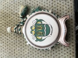 Keramikflasche Diepoldsau Wappen Blumen beidseitig