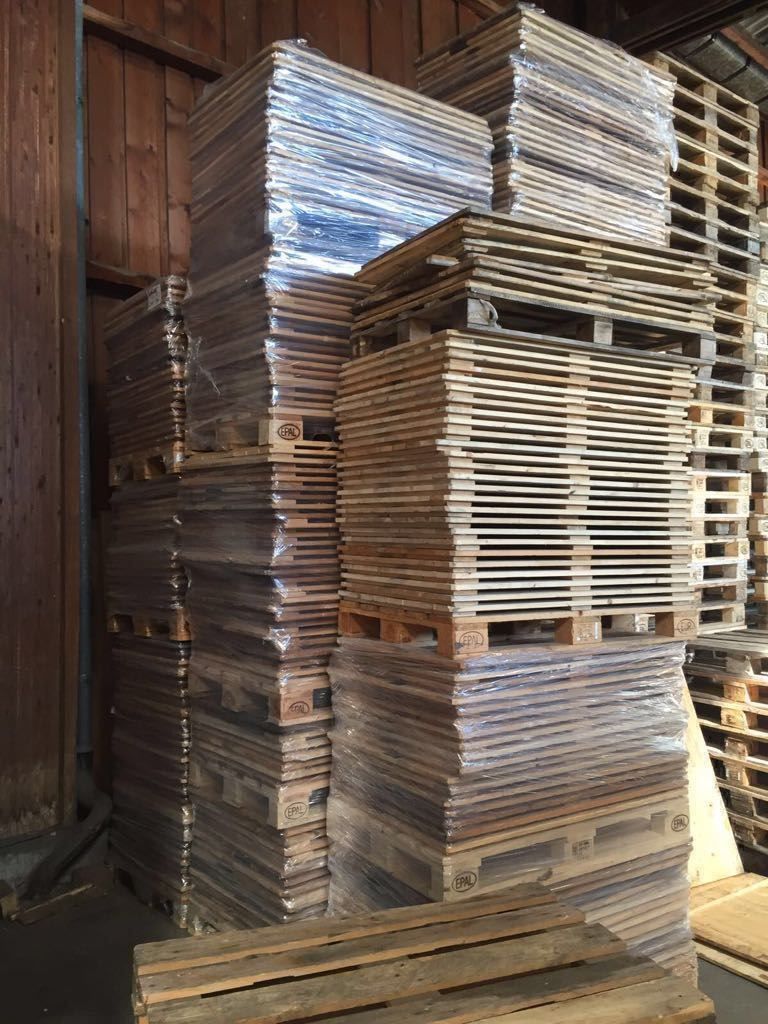 Articoli in legno: Palettenrahmen – Usato da Niederuzwil venduto da beti077 2