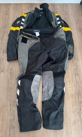 BMW Motorrad Tourenjacke-Hose Grösse 64 guter Zustand