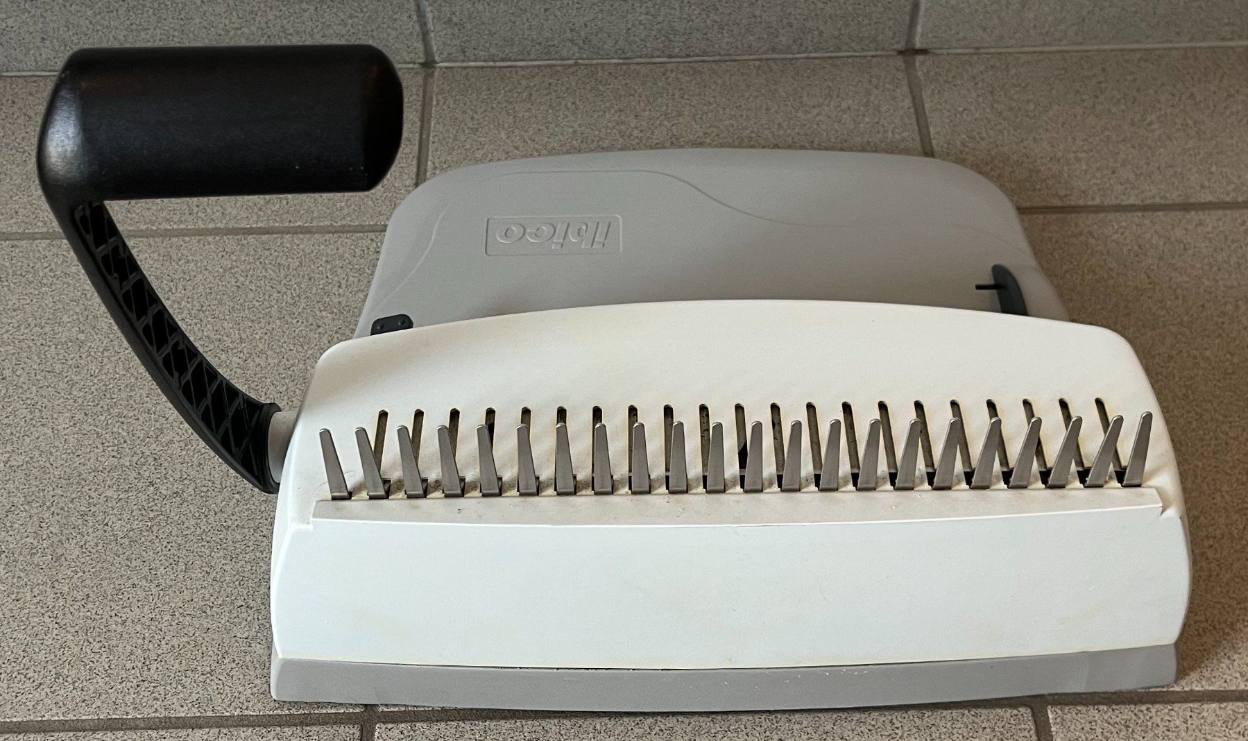 Ibico Bindegeräte: Ibico ibiMaster 100 Locher / Bindemaschine – Gebraucht aus Lyss von wsb_bng2 1