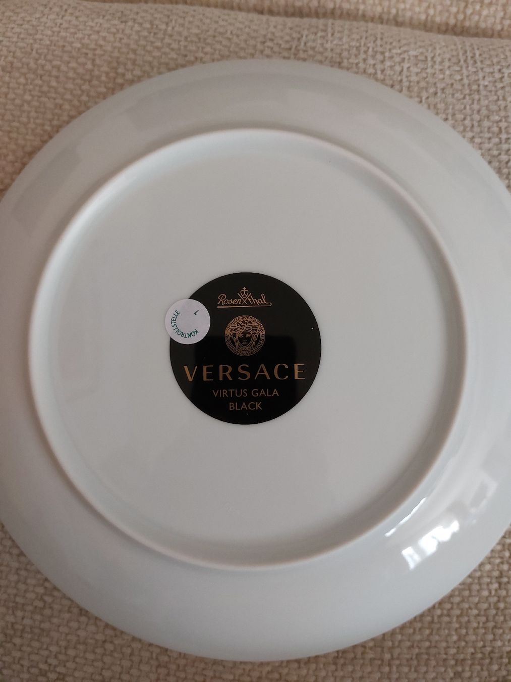 Versace Teller: Versace Virtus Gala Black Teller, 21cm, 2 Stück. Neu mit Box – Neu und originalverpackt aus Veltheim AG von gave04 5