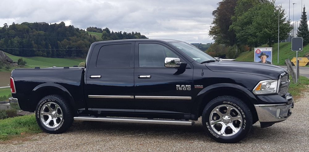 Dodge RAM 1500 Laramie CrewCab 4x4