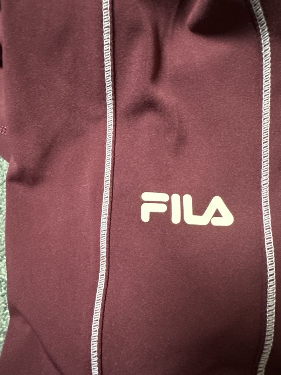 Fila Leggings: Leggins Bordeaux Gr 44 – Neu (gemäss Beschreibung) aus Baltschieder von YmroBe 1