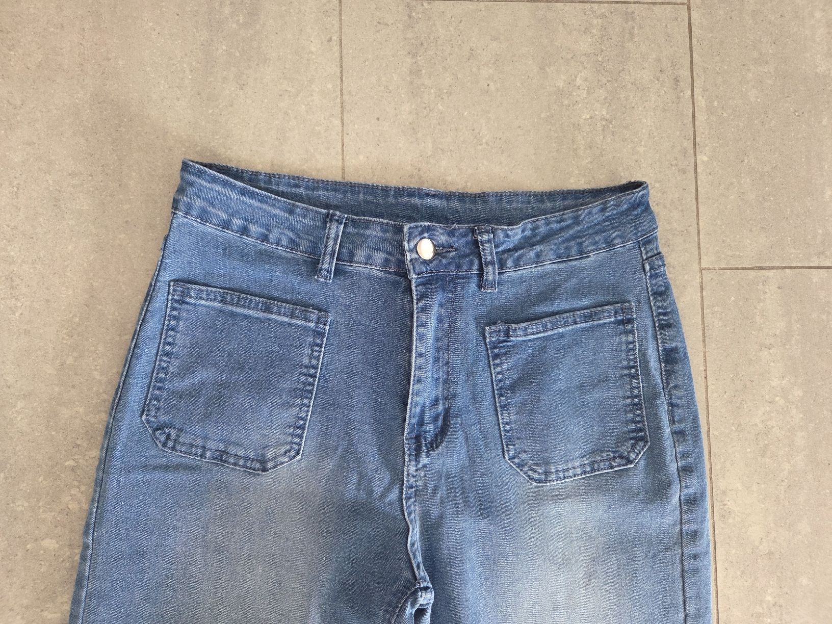 Jeans: Jeans, Wide leg Jeans – Usato da Wiesendangen venduto da Sinhuk 1