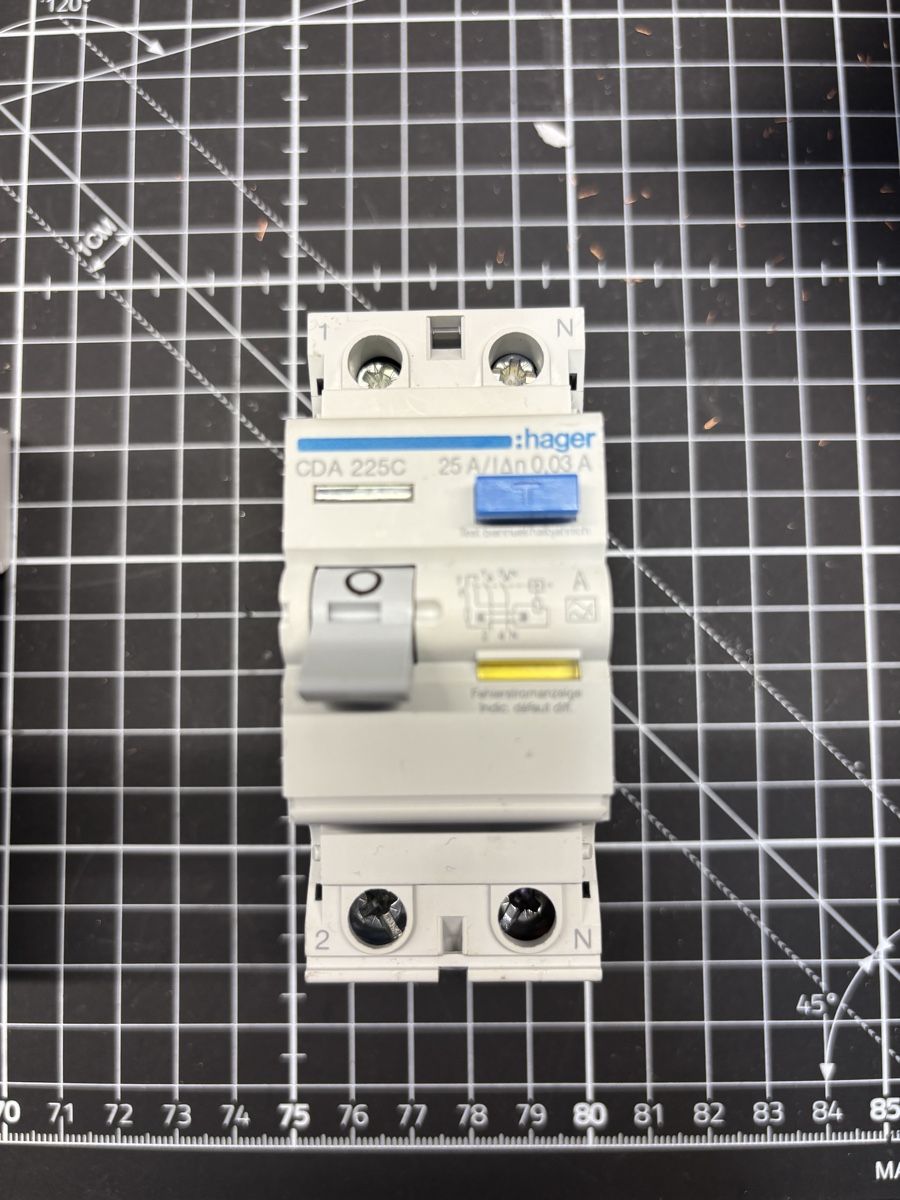 Hager Elektronikbauteile: Hager RCD 25A 30mA CDA225C – Gebraucht aus Schwarzenbach SG von PLASCHWA88 1