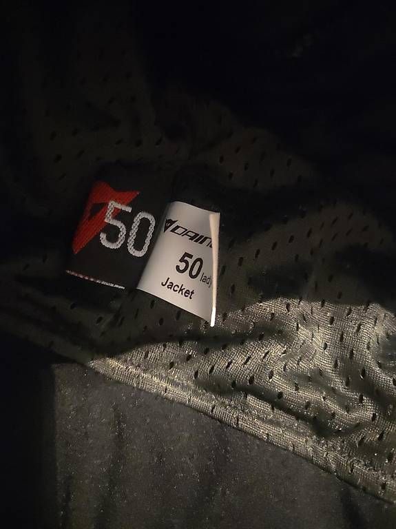 Giacche: Ducati Damenjacke – Usato da Steffisburg venduto da Monika750 2