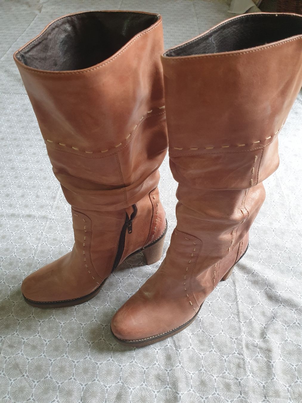 Damenschuhe: Stiefeln Gr. 40 Pasito – Neu (gemäss Beschreibung) aus Zürich von yoarg 1