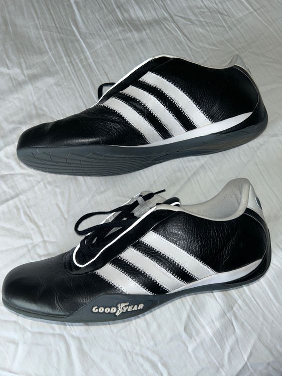 Chaussures hotsell goodyear adidas