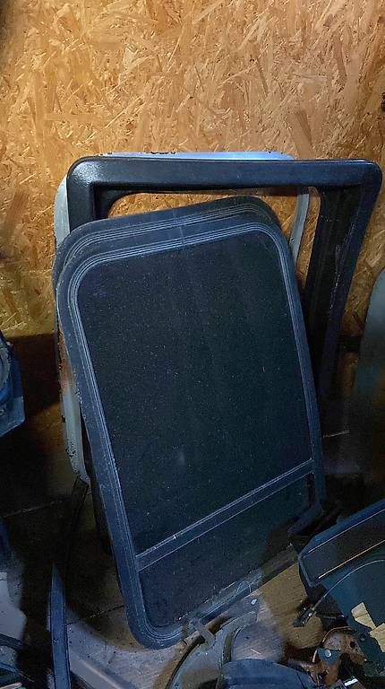 Tutti pezzi di ricambio auto: Ford econoline van v8 1988 teile – Usato da Ebnat-Kappel venduto da mic_2pwc 4