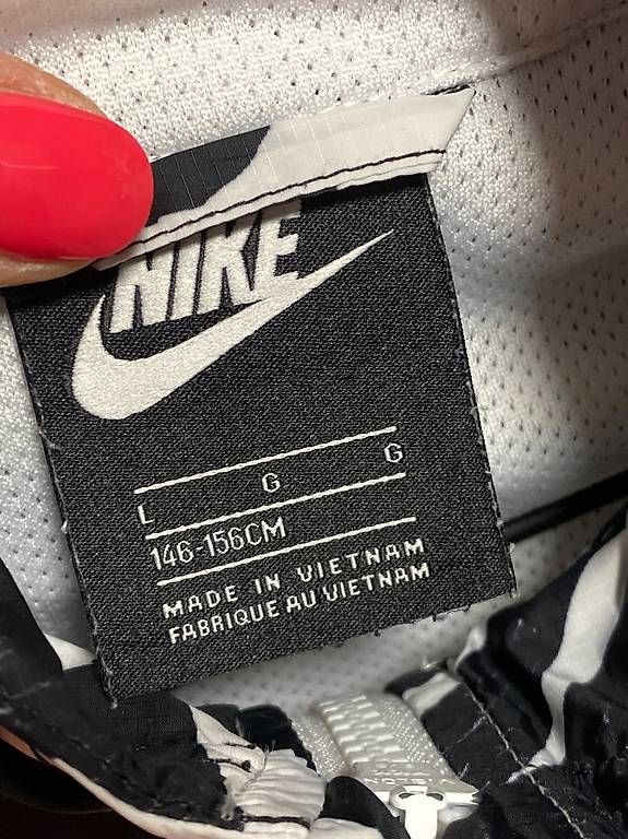 Giacche: Nike Windjacke – Usato da Stettlen venduto da Sim78one 4