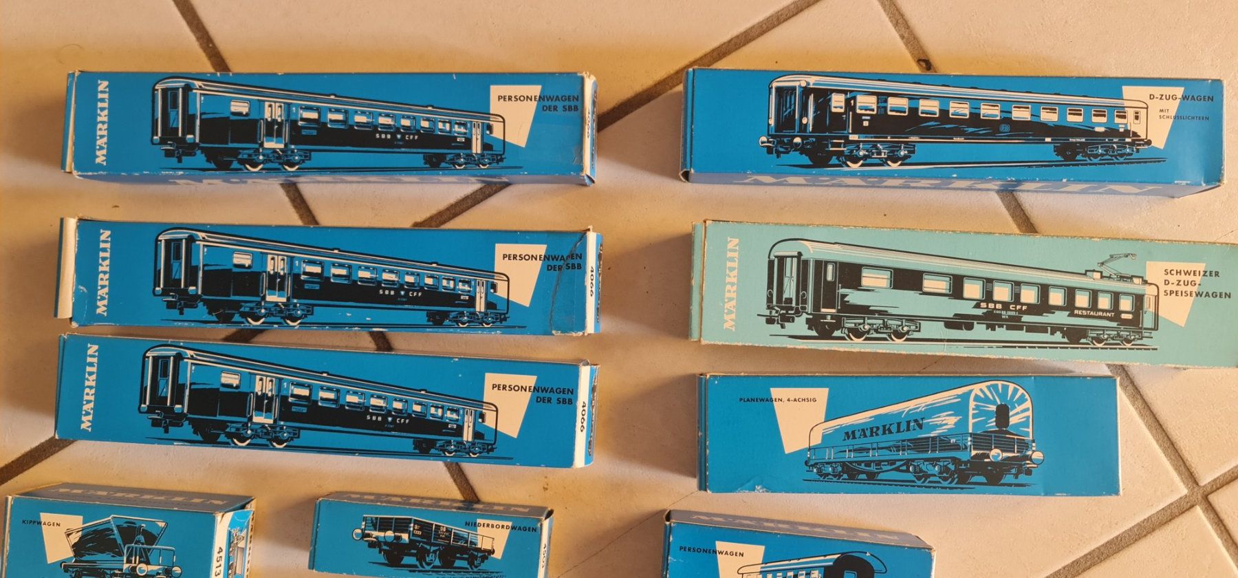 Märklin Modellini di ferrovie: Märklin diverse Eisenbahnwaggons – Usato da Meiringen venduto da Logia 6