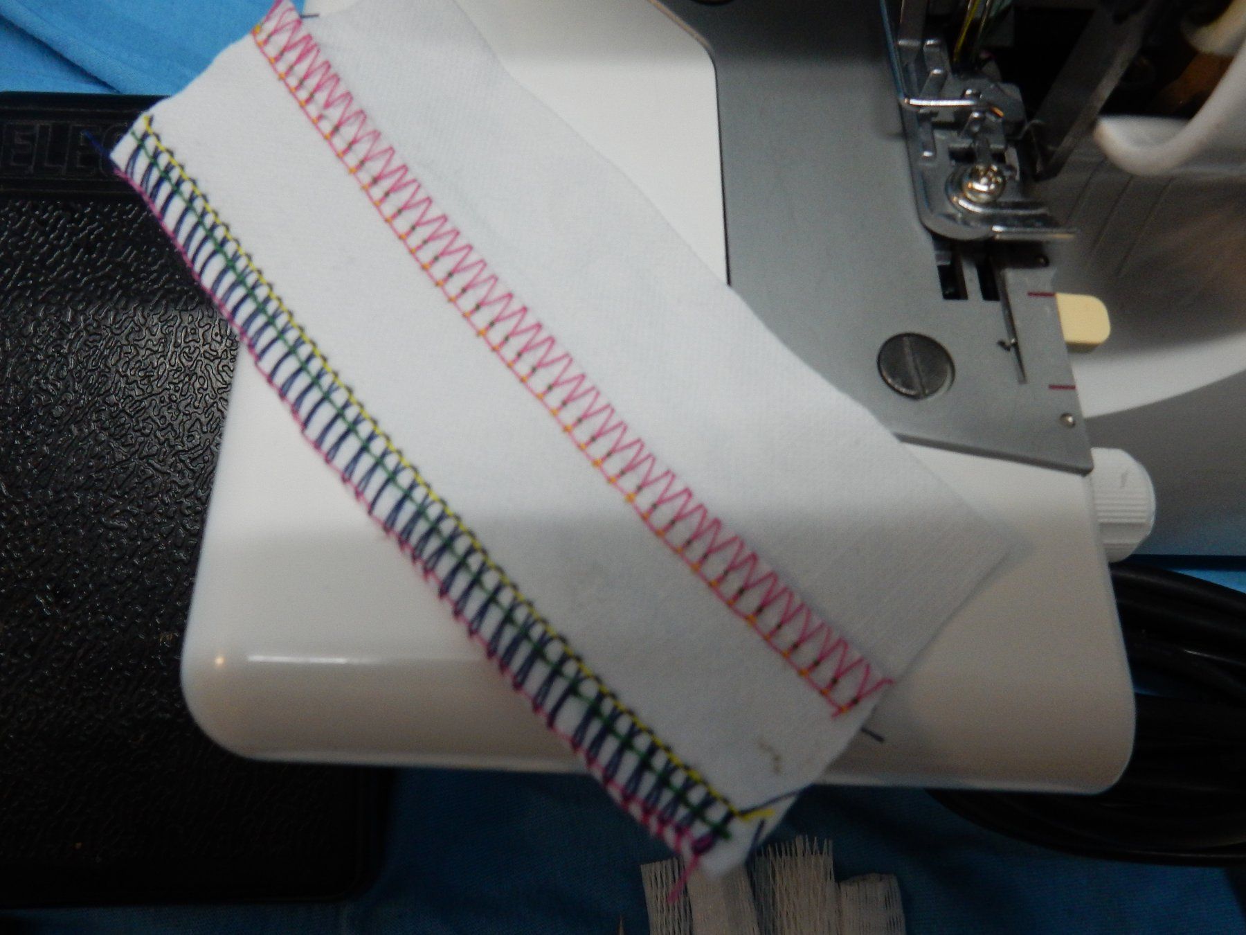 Bernina Macchine da cucire: BERNINA 1110D  ab Service    26092 – Usato da Watt venduto da Mariposa49 2