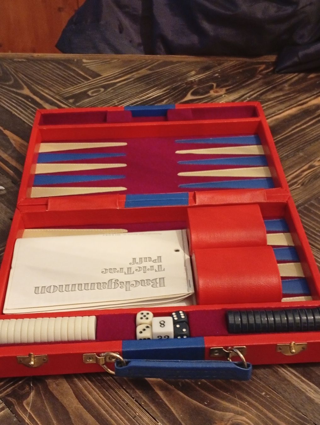Spiele: Backgammon Set Rot/Blau 2 Spieler Vintage Spiel. – Gebraucht aus Engelburg von CH.Me