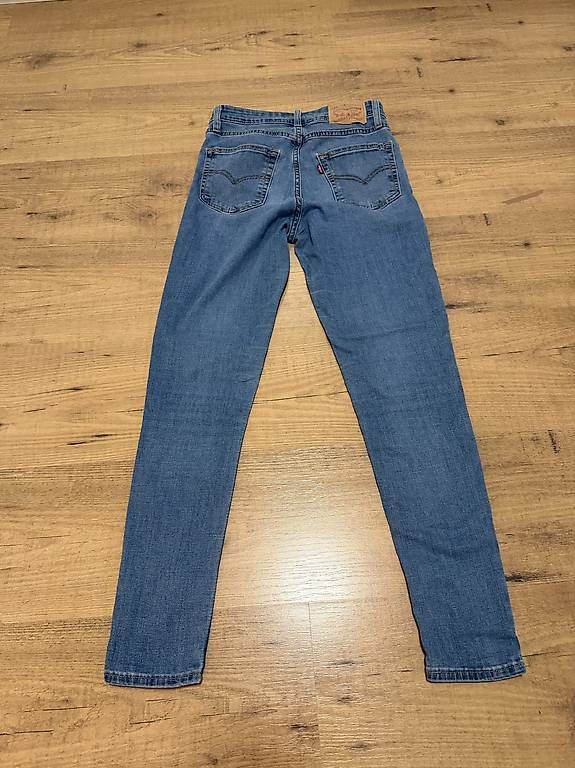 Jeans: Levi's Jeans – Gebraucht aus Muri AG von valeria_bonasso 1