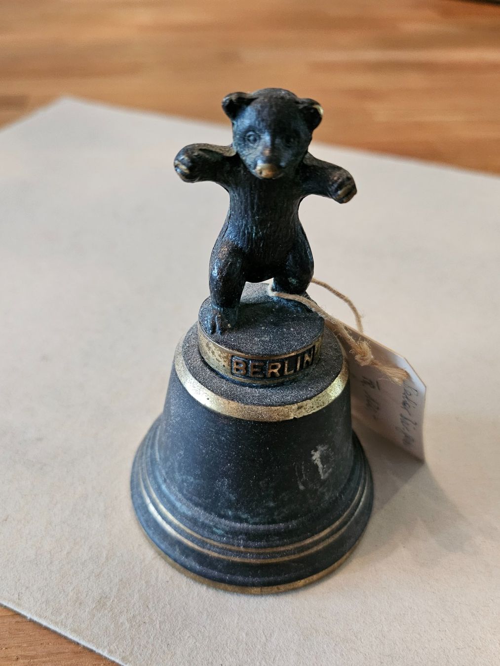Glocken & Treicheln: BERLINER BÄR- GLOCKE – Gebraucht aus Locarno von ICARO8