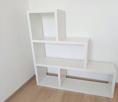 Modernes Stufenregal / Raumteiler in Weiss  Top Zustand!