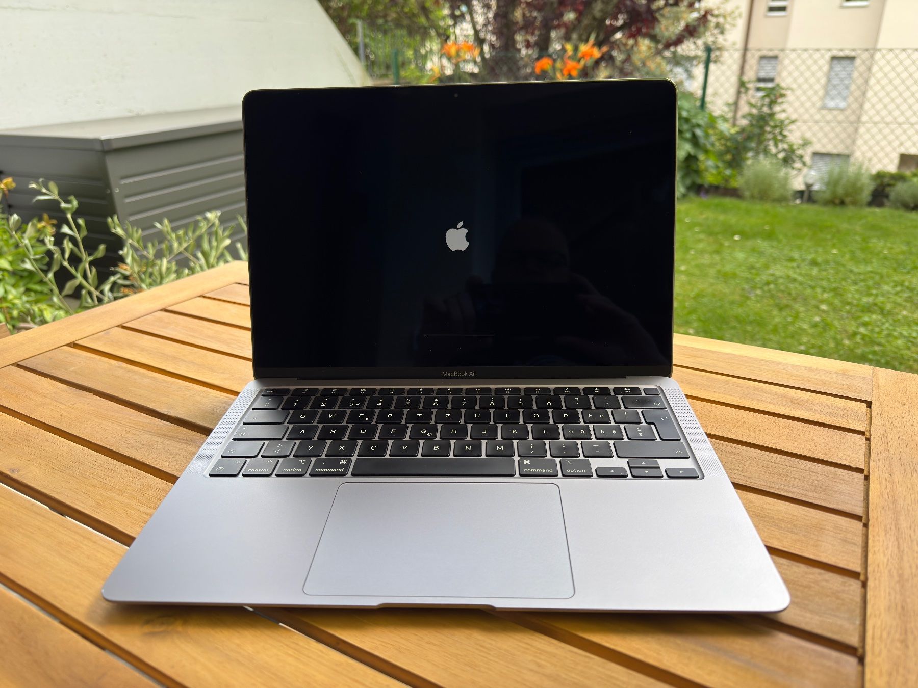 MacBook Air M1 - 2020 - 13,3 '' - 256GB - 8GB - Space Grau