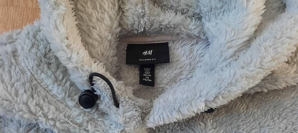 Pullover & Sweatshirts: ***H&M*** Kuschelhoodie Gr S – Gebraucht aus Wädenswil von H2H_Secondhandshop 1