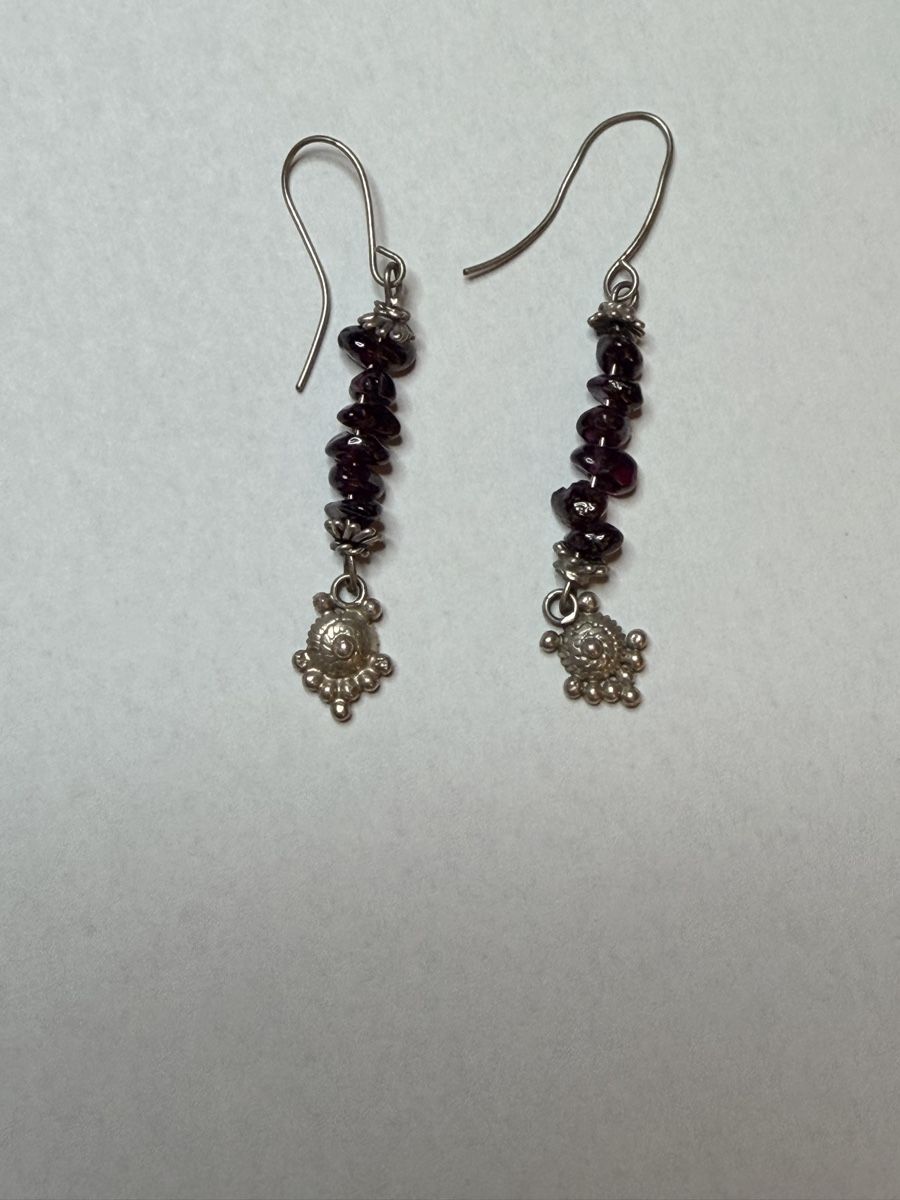 Orecchini pendenti & Orecchini a lobo: Silver & Garnet stone Earrings – Usato da Thalwil venduto da 28rainbow 1