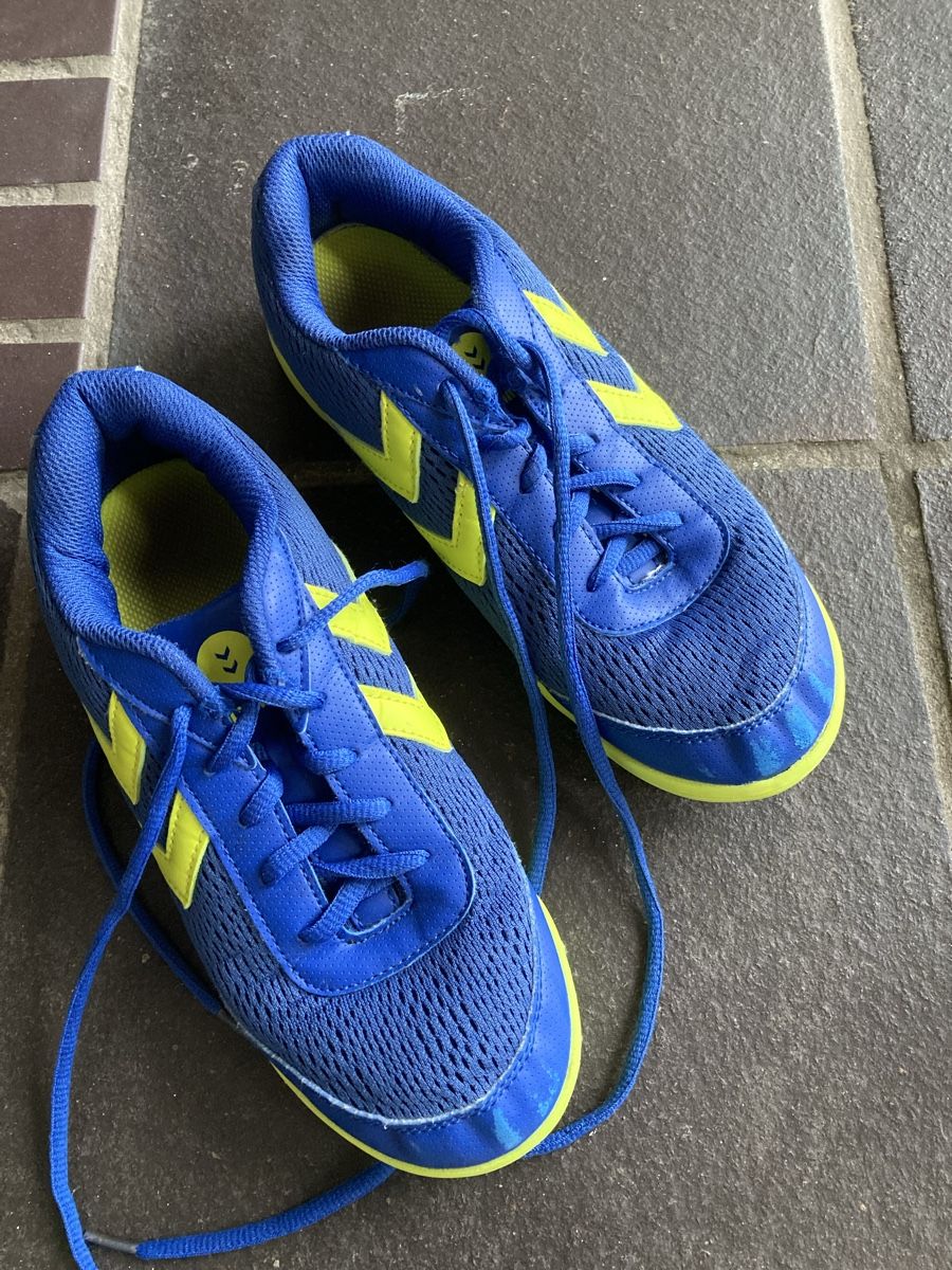 Hummel Scarpe per ragazzi: Hummel Indoor shoes, size 38 – Usato da Winterthur venduto da niemim