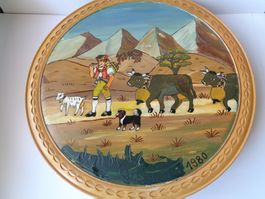 APPENZELLER ALPAUFZUG AUF KÄSEPLATTE BAUERNMALEREI NAIV