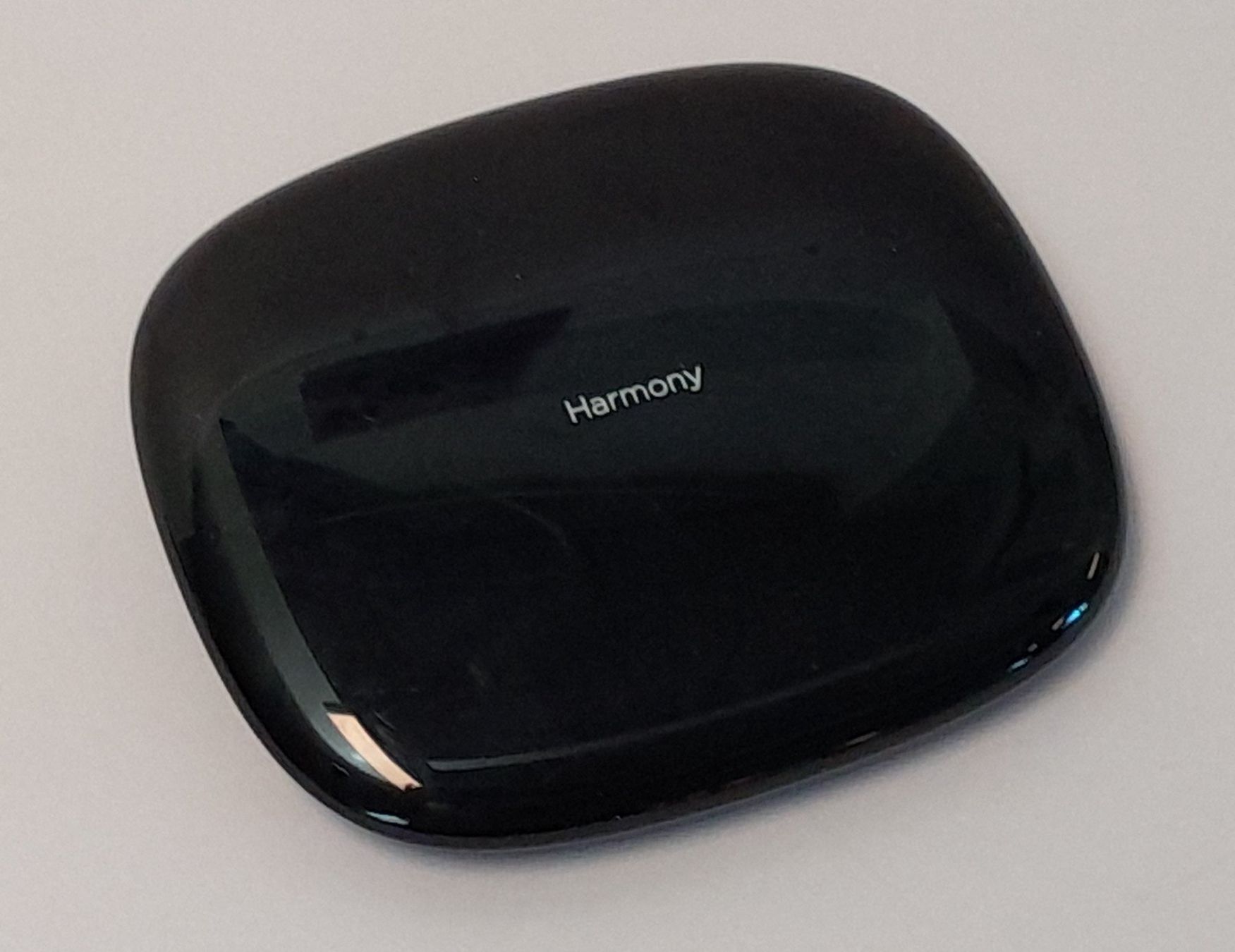 Logitech Hubs & Switches: LOGITECH Harmony Ultimate Hub + Hub Extender – Gebraucht aus Richterswil von  7