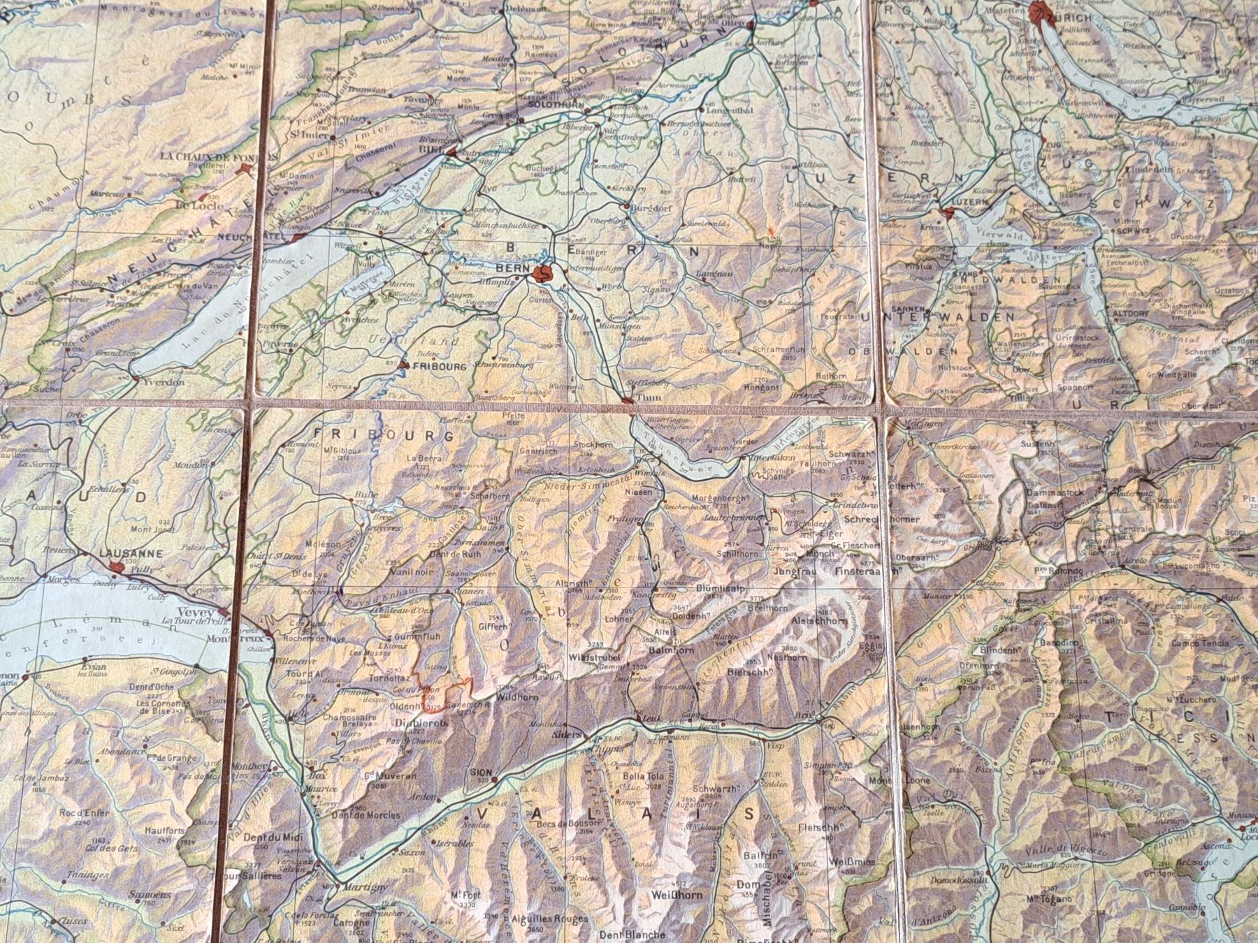 Cartine & Atlanti: ANCIENNE CARTE  SCHUL CARTE DER SCHWEIZ – Usato da couvet venduto da carlin01 8