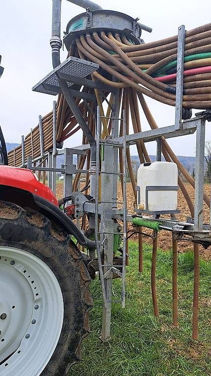 Spandiconcime: Schleppschlauchverteiler – Usato da Therwil venduto da 65er 1