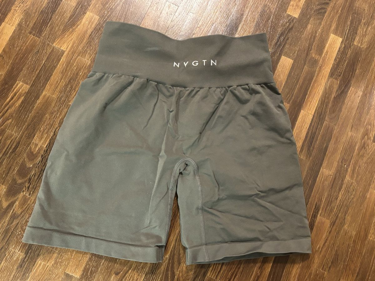 Leggings: Shorts NYGTN Grösse S  – Gebraucht aus Hinwil von liviipivii 1