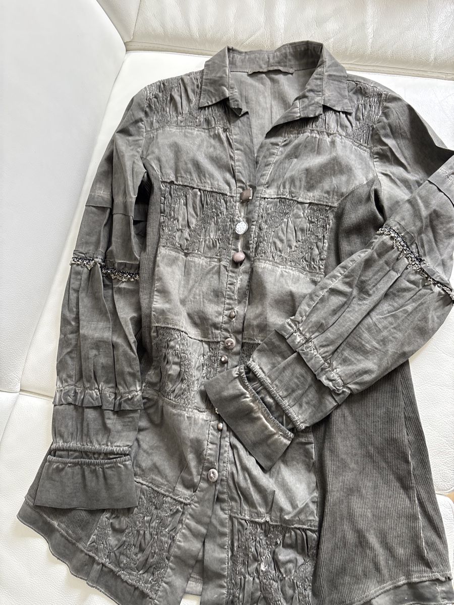 Tuniche: Tunika Bluse mit Details, Grösse 40/M – Usato da langenthal venduto da rundholz7 9