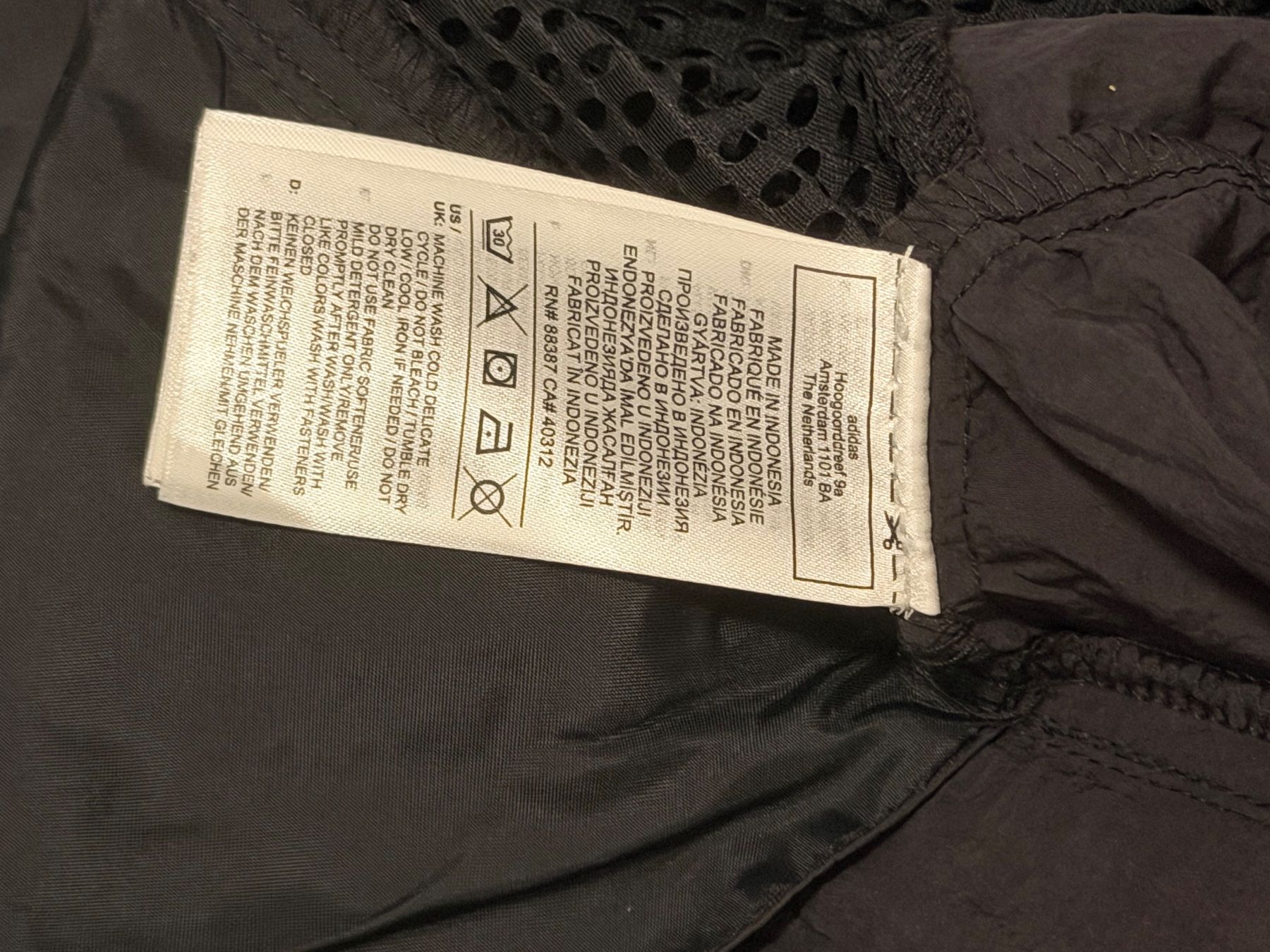 Adidas Gilet & Giacche: Gilet Adidas Noir - Taille M – Nuovo (secondo la descrizione) da Boudry venduto da LuigiLoot 6