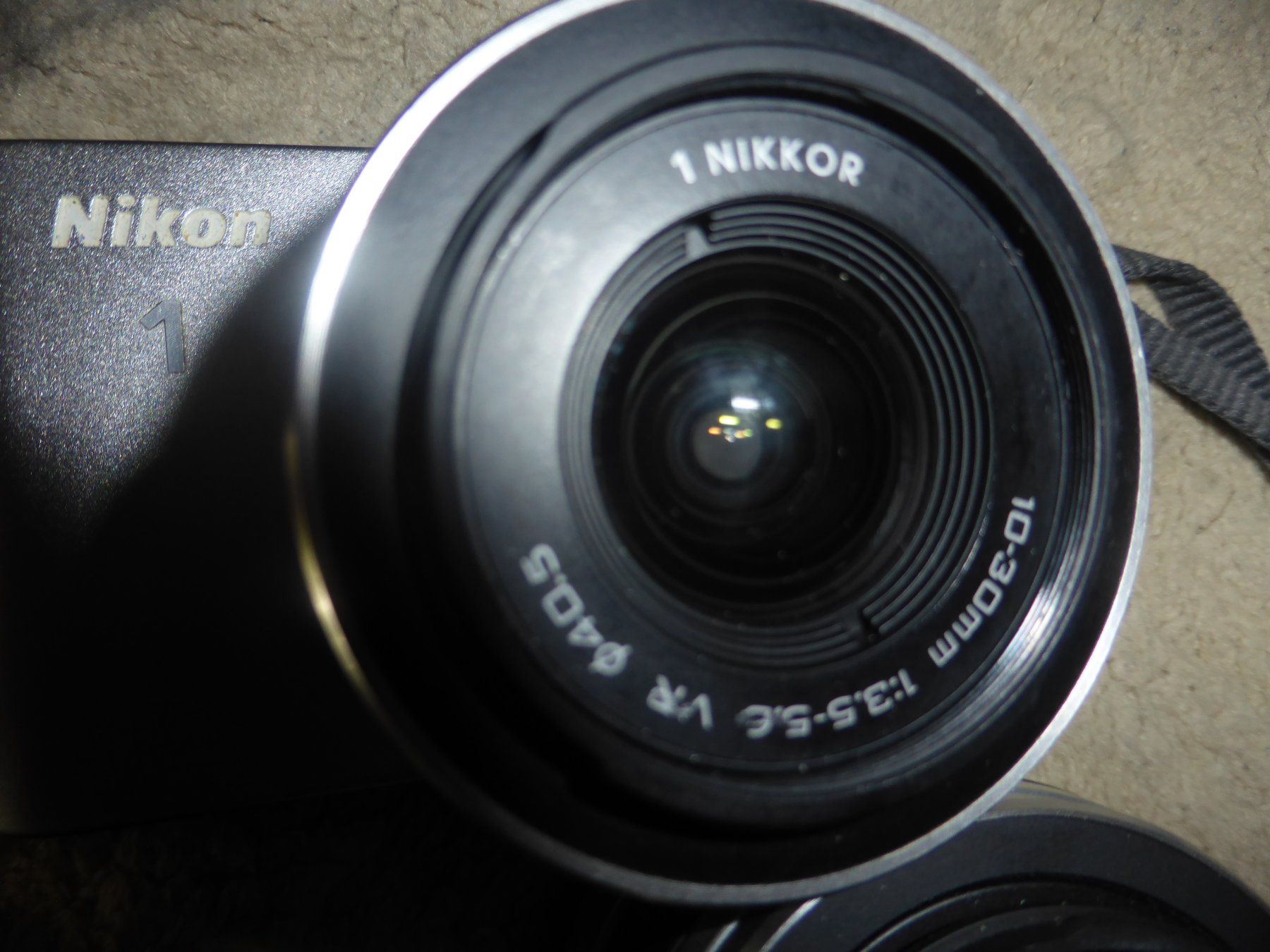 Nikon Fotocamera: NIKON J1 MIT ZWEI  0BJEKTIV – Usato da basel venduto da tama_fab 2