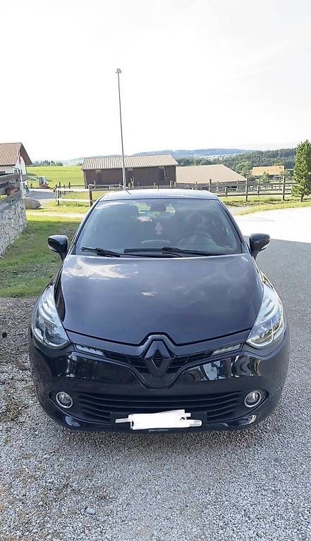 Automobili: Clio 0.9 2013 en bon état  – Usato da Villarsel-le-Gibloux venduto da mag_qmm5
